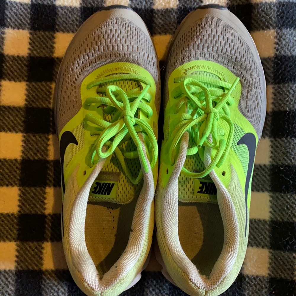 Pegasus sneaker worn